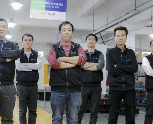6 people with 20 years of experience in dfm analysis engineering